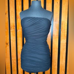 Chic Black Strapless Mini Dress